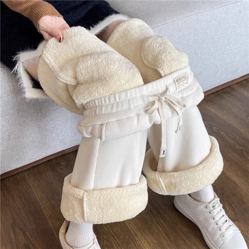 Chenille-Cordhose mit weitem Bein, gefüttert
