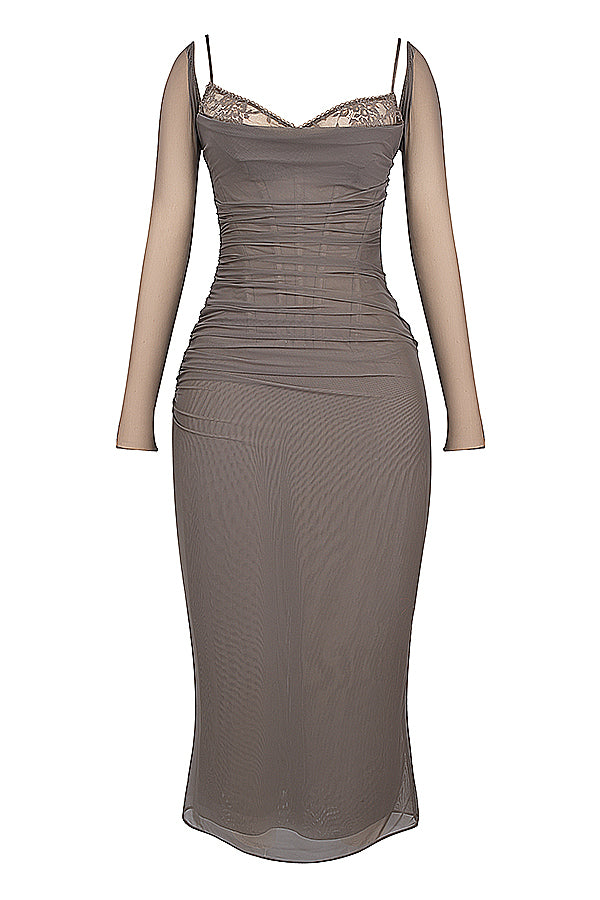 Echoarchiv | Elegantes Maxikleid mit tiefem Ausschnitt und langen Ärmeln