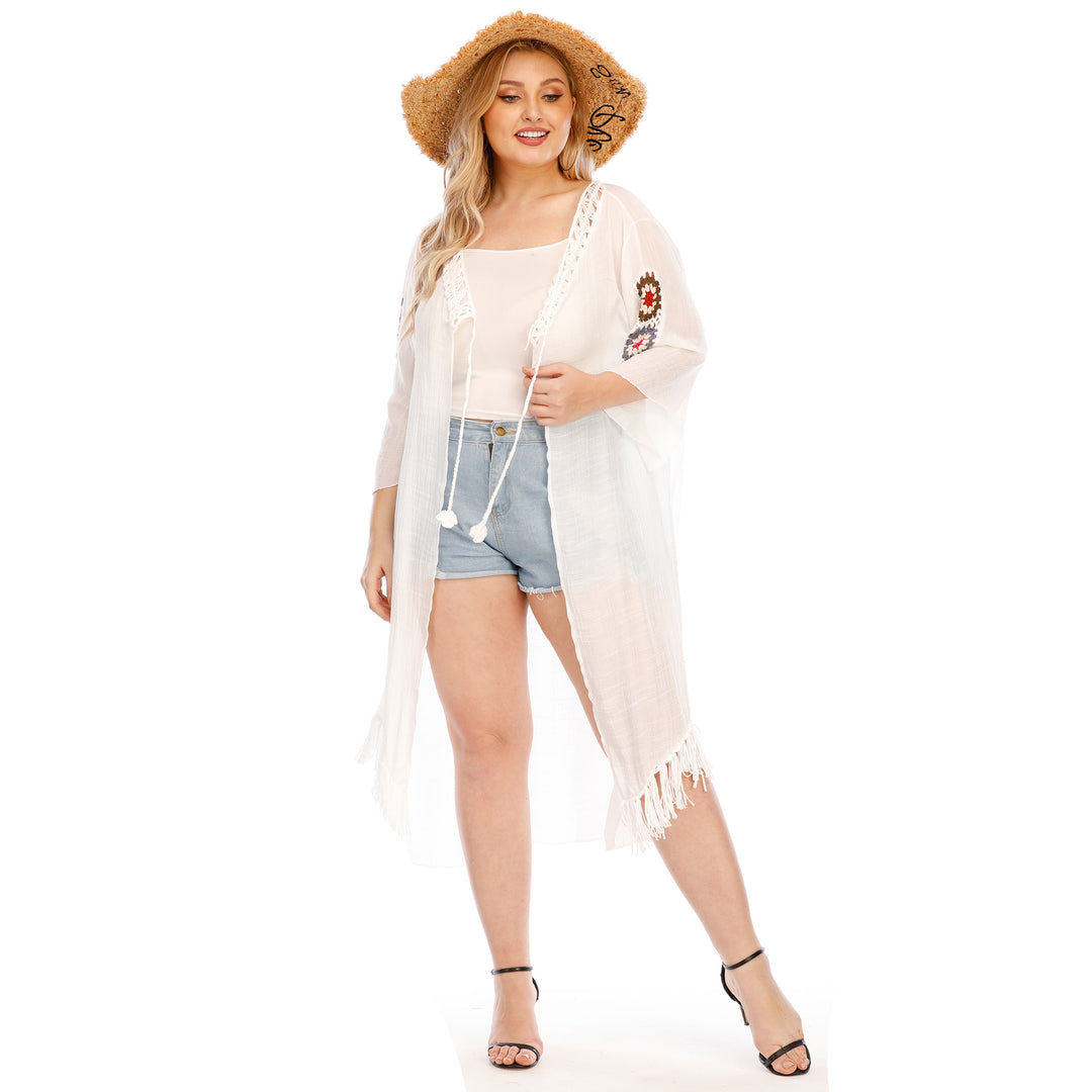 Damen eleganter Häkel-Kaftan mit fransigen Akzenten Echo Archiv