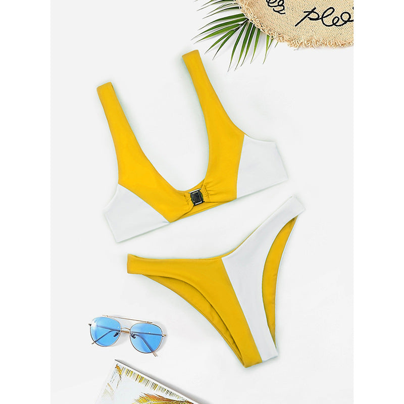 Damen Bikini mit modischem V-Ausschnitt und herausnehmbaren Polstern Echo Archiv