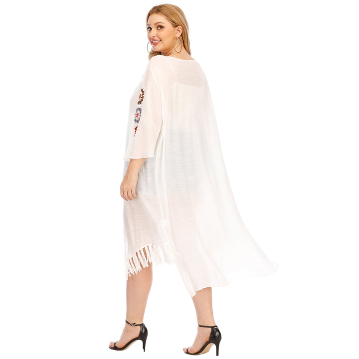 Damen eleganter Häkel-Kaftan mit fransigen Akzenten Echo Archiv