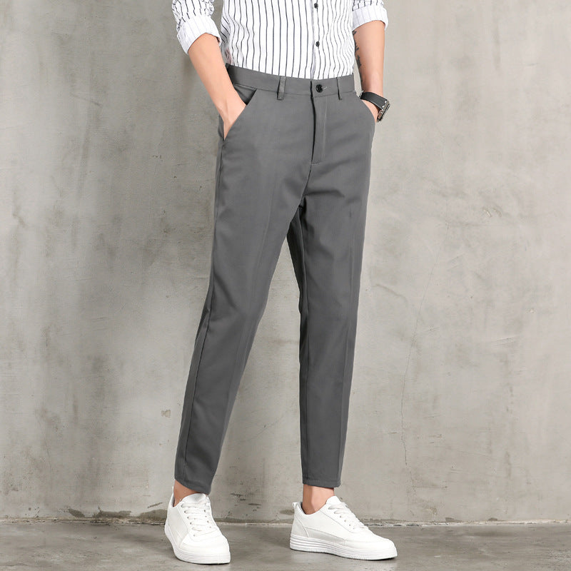 Herren elegante Chinohose mit schmalem Schnitt und praktischen Taschen Echoarchiv
