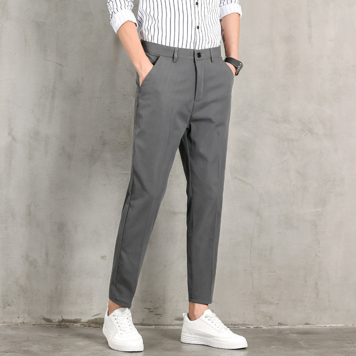 Herren elegante Chinohose mit schmalem Schnitt und praktischen Taschen Echoarchiv