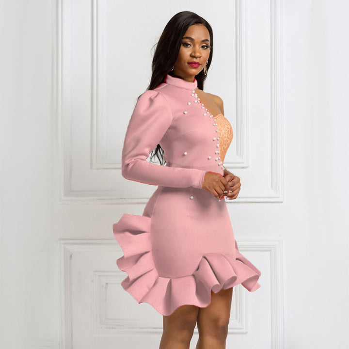 Damen Elegantes Cocktailkleid mit floralen Akzenten und Rüschen Echo Archiv