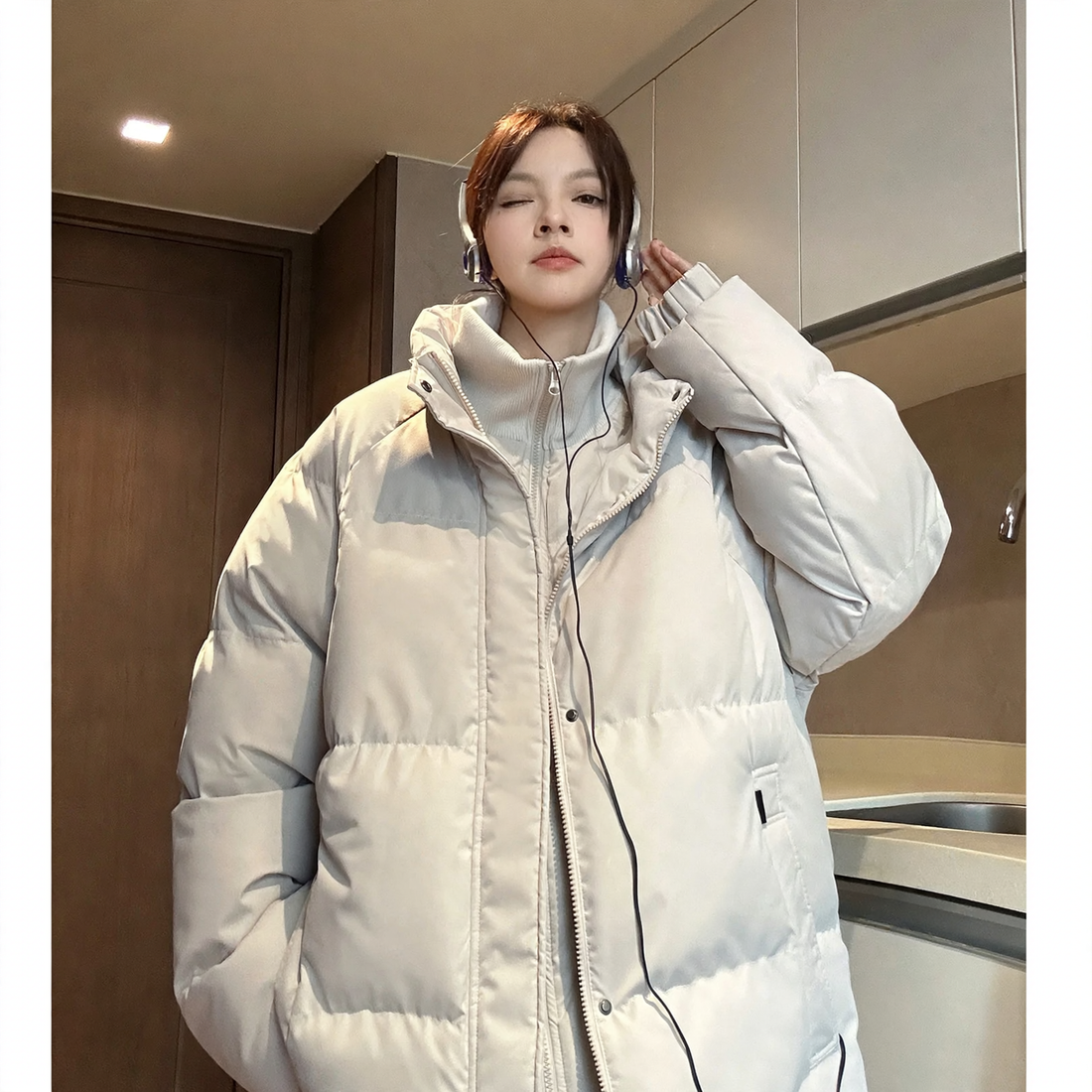 Gefütterte Unisex-Jacke mit Stehkragen