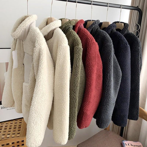 Lammfleece-Jacke mit Stehkragen und Taschen