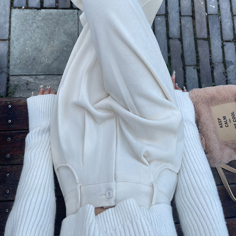Gefütterte Cordhose mit weitem Bein, hohe Taille