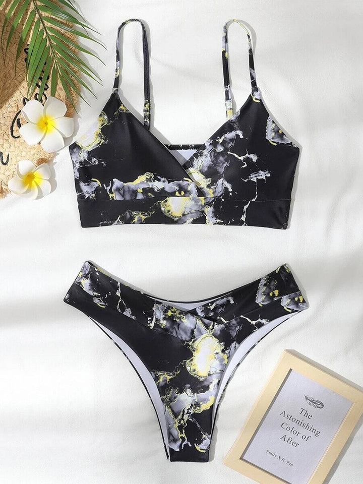 Echoarchiv | Bikini Eleganter Bikini mit Marmorprint