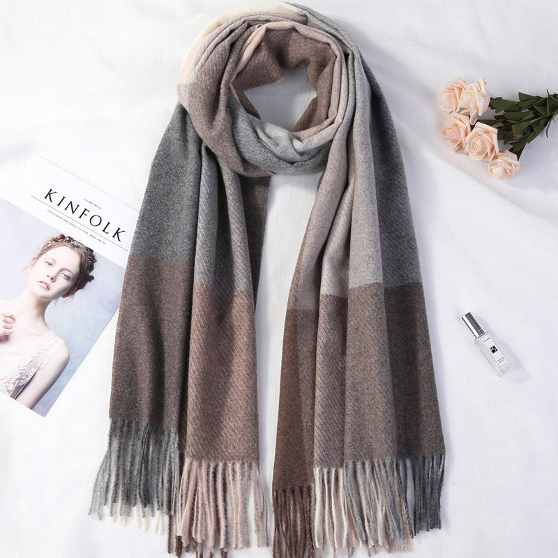 Langer Schal im Karomuster, warmes Winter-Accessoire