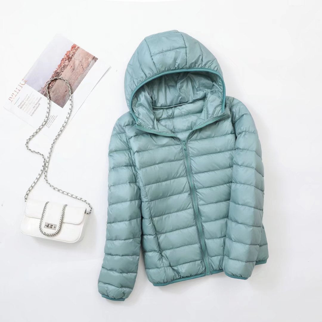 Leichte Damen-Daunenjacke mit Stehkragen