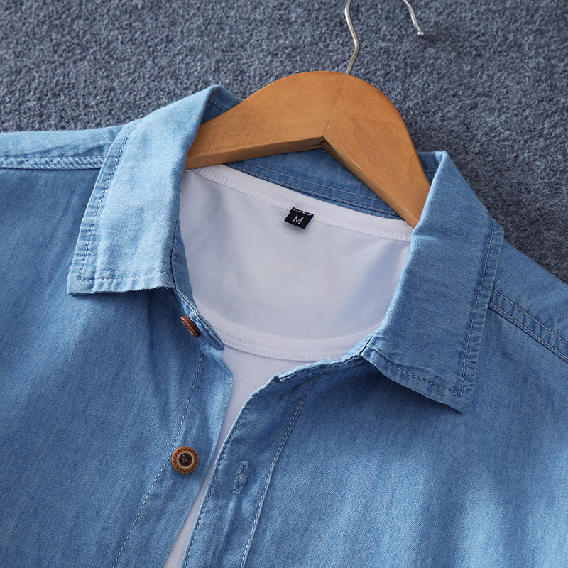 Herren Leichtes Chambray-Hemd mit Brusttasche und entspanntem Schnitt Echo Archiv