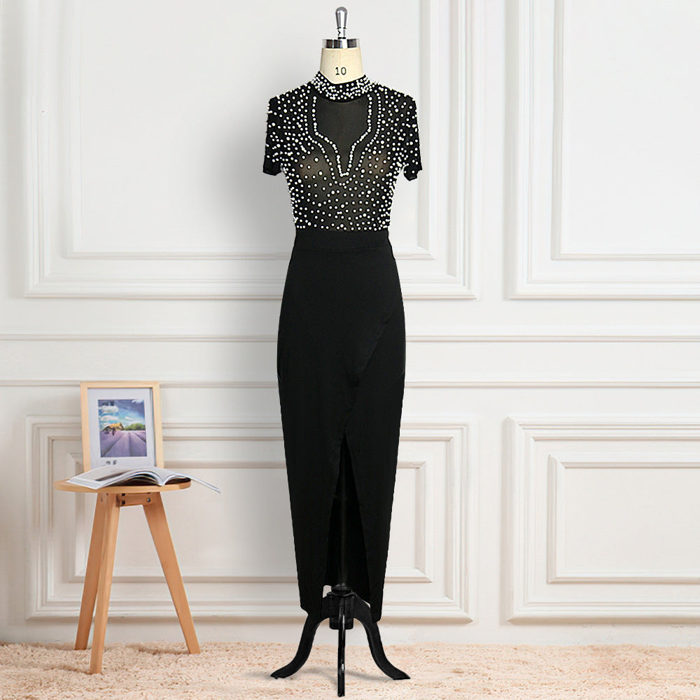 Damen Elegantes Kleid mit transparenten Puffärmeln und Perlenakzenten Echo Archiv