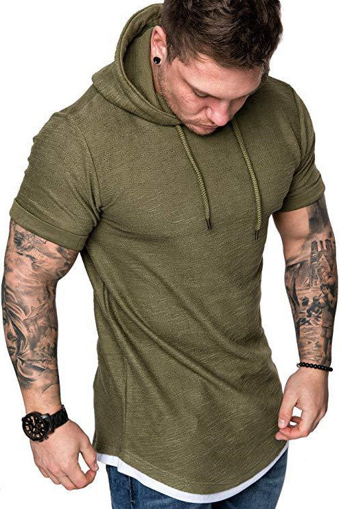 Herren-Freizeitmode: Einfarbiges Kurzarm-T-Shirt mit Kapuze – Echoarchiv