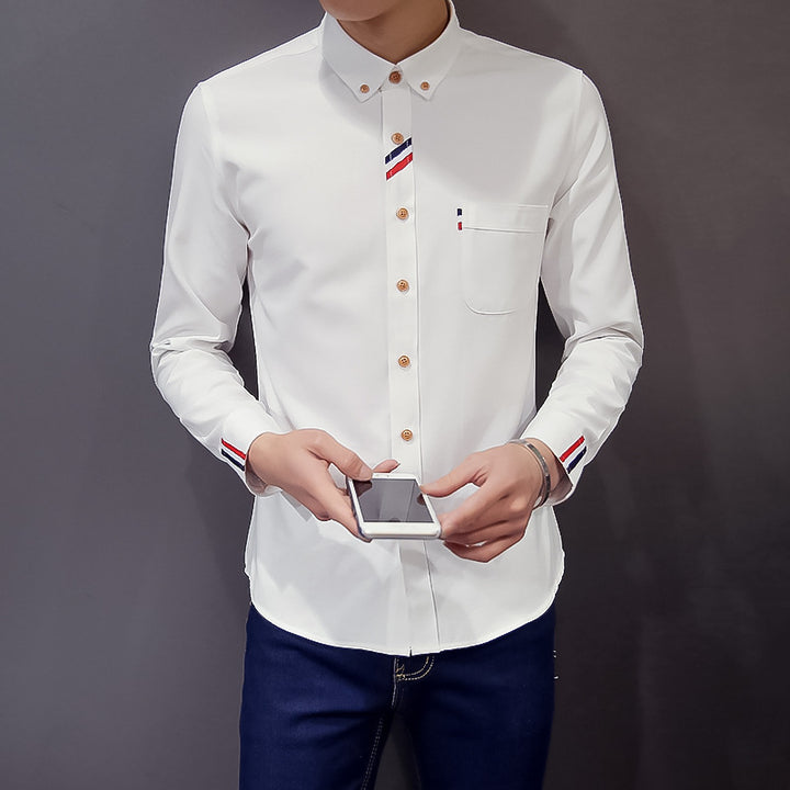 Herren nan tailliertes Button-Down-Hemd mit dezentem Tricolour-Besatz und bügelleichter Baumwollstretchqualität Echo Archiv