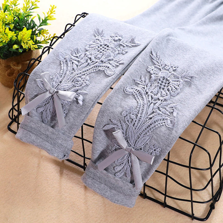 Damen Leggings mit elegantem Blumenstickdesign Echo Archiv