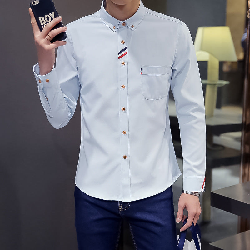 Herren nan tailliertes Button-Down-Hemd mit dezentem Tricolour-Besatz und bügelleichter Baumwollstretchqualität Echo Archiv