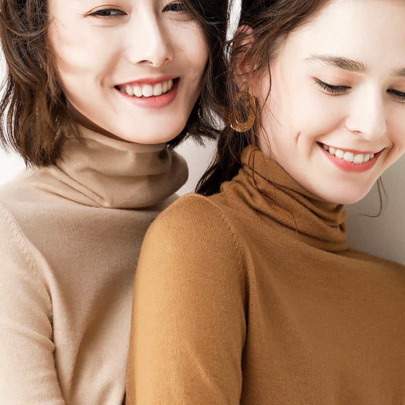 Kurzer Rollkragen-Strickpullover aus Wollmischung