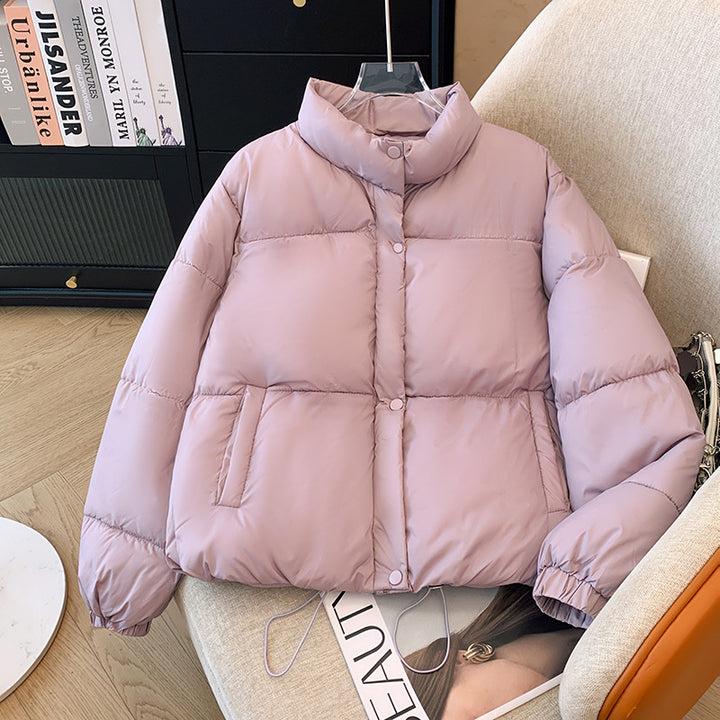 Kurze Damen-Steppjacke im lockeren Schnitt
