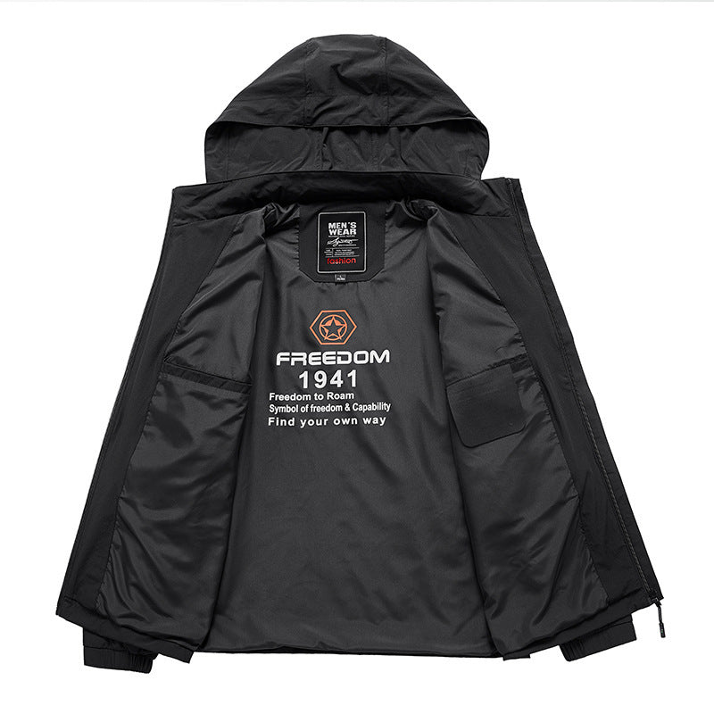 Herren Atmungsaktive Softshelljacke mit verstellbarer Kapuze und verdecktem zweiwegigen Reißverschluss Echoarchiv