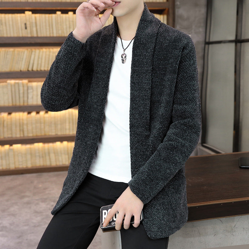 Herren modische Strickjacke mit elegantem Schnitt und weichem Material Echoarchiv