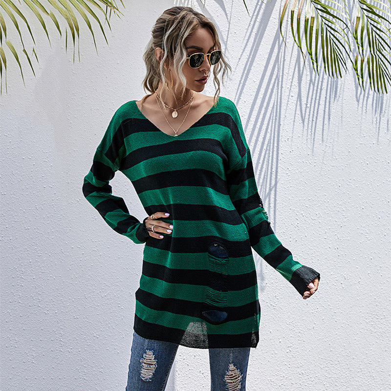 Damen Lässiger Longpullover mit V‑Ausschnitt, Grobstrickstreifen und Löcherdetails Echoarchiv