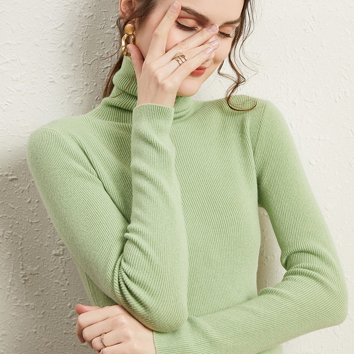 Damen Figurnaher Rippstrick-Rollkragenpullover mit kurzem Saum und weichem Fall Echoarchiv
