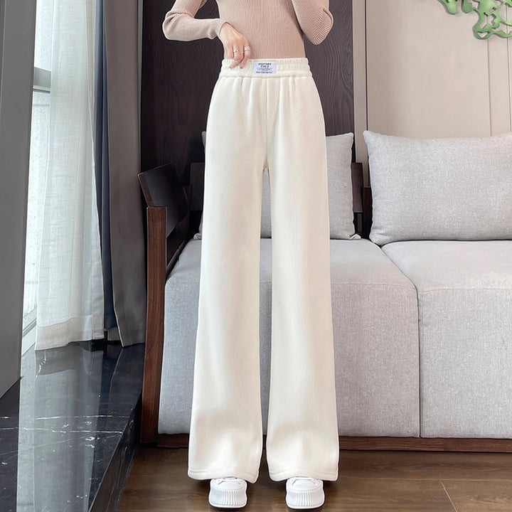 Damen-Cordhose mit Lammfleece, weit geschnitten