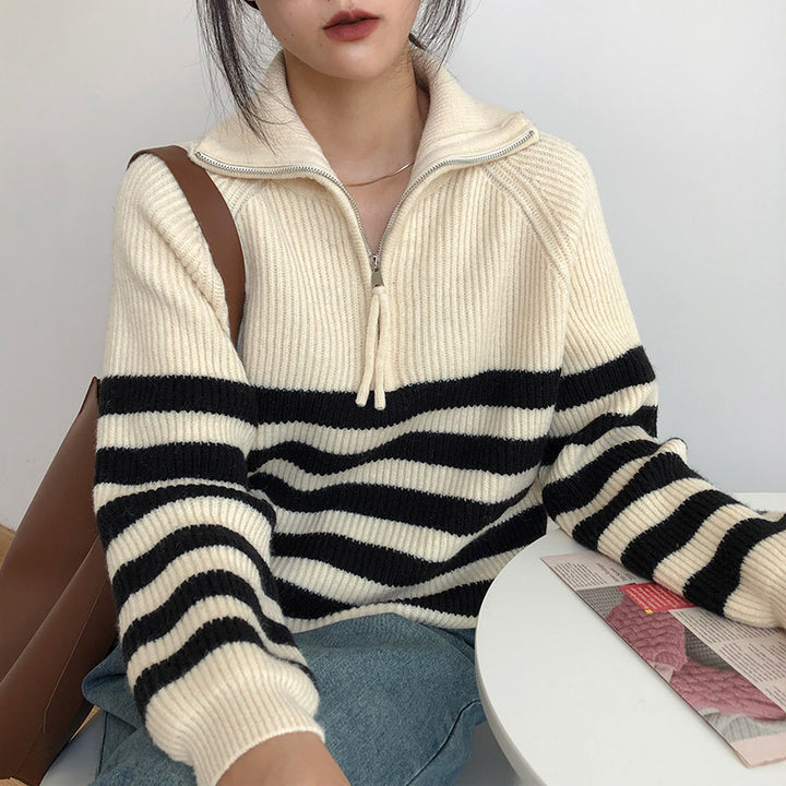 Damen-Strickjacke mit Reißverschluss und Streifenmuster