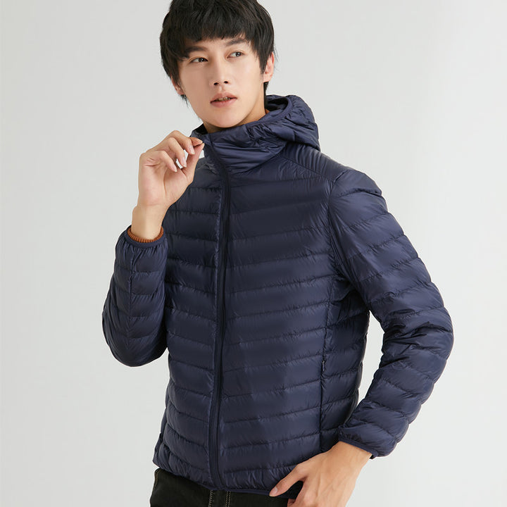Leichte Herren-Daunenjacke mit Kapuze