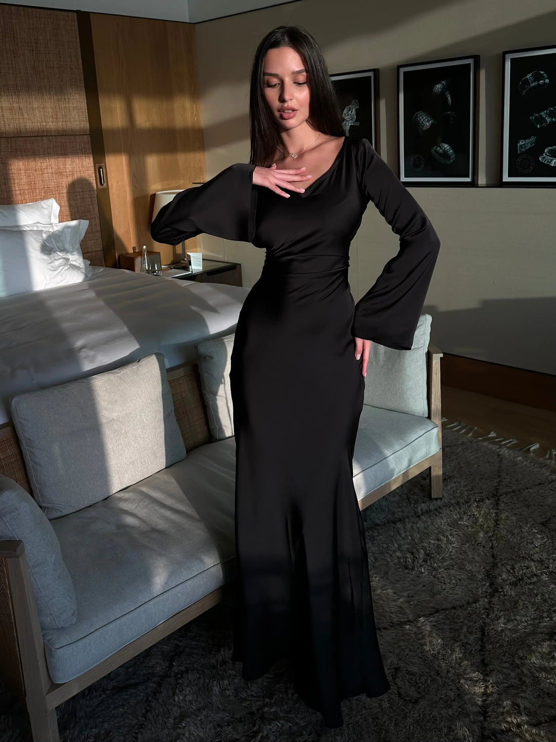 Fließendes Maxi Kleid Mit Langen Ärmeln Für Damen – Valéora