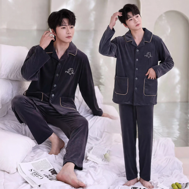 Warmer Herren-Hausanzug aus Insel-Fleece