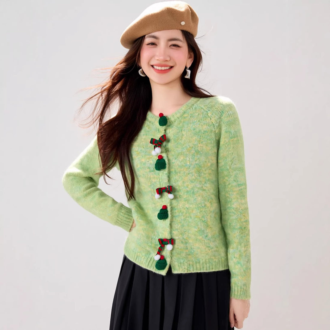 Flauschiger Strickpullover mit 3D-Effekt