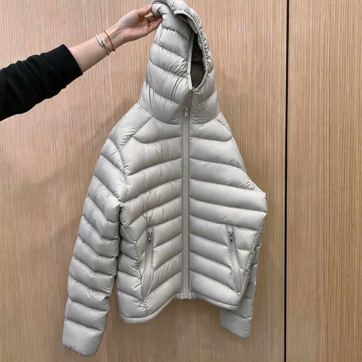 Leichte Daunenjacke mit Steppmuster, Unisex
