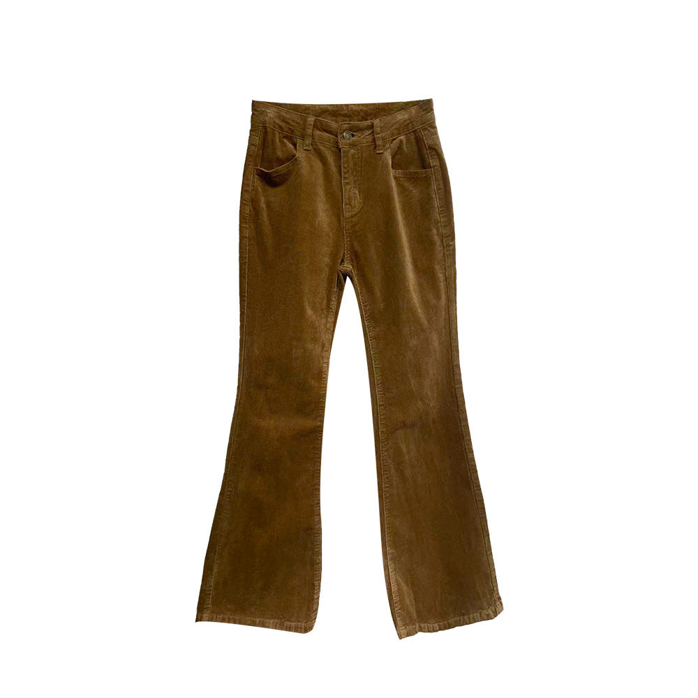 Damen-Cordhose mit ausgestelltem Bein