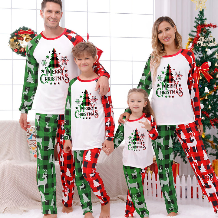 Weihnachts-Schlafanzug-Set für die ganze Familie