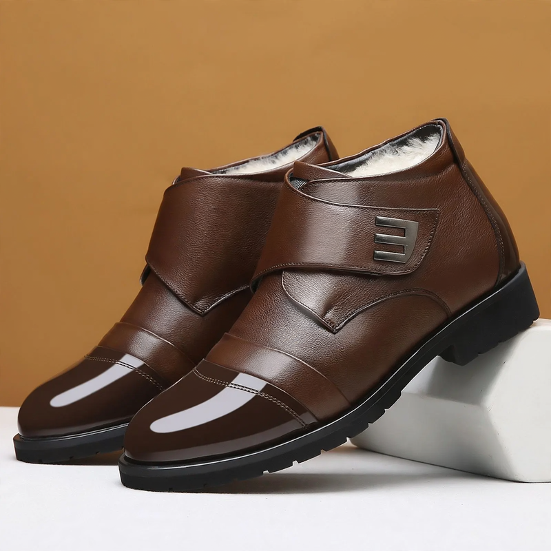 Gefütterte Herren-Stiefel mit Klettverschluss