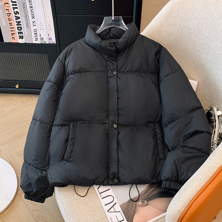 Kurze Damen-Steppjacke im lockeren Schnitt