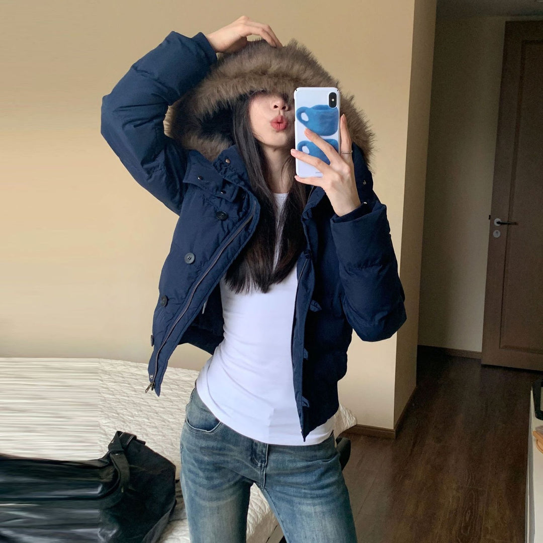 Kurze Damen-Winterjacke mit großem Kragen