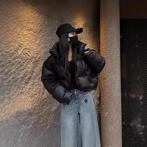 Kurze Damen-Steppjacke mit Stehkragen, gefüttert