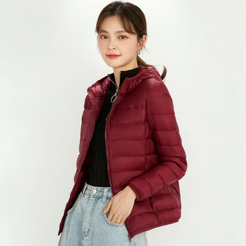 Leichte Daunenjacke mit Kapuze für Damen