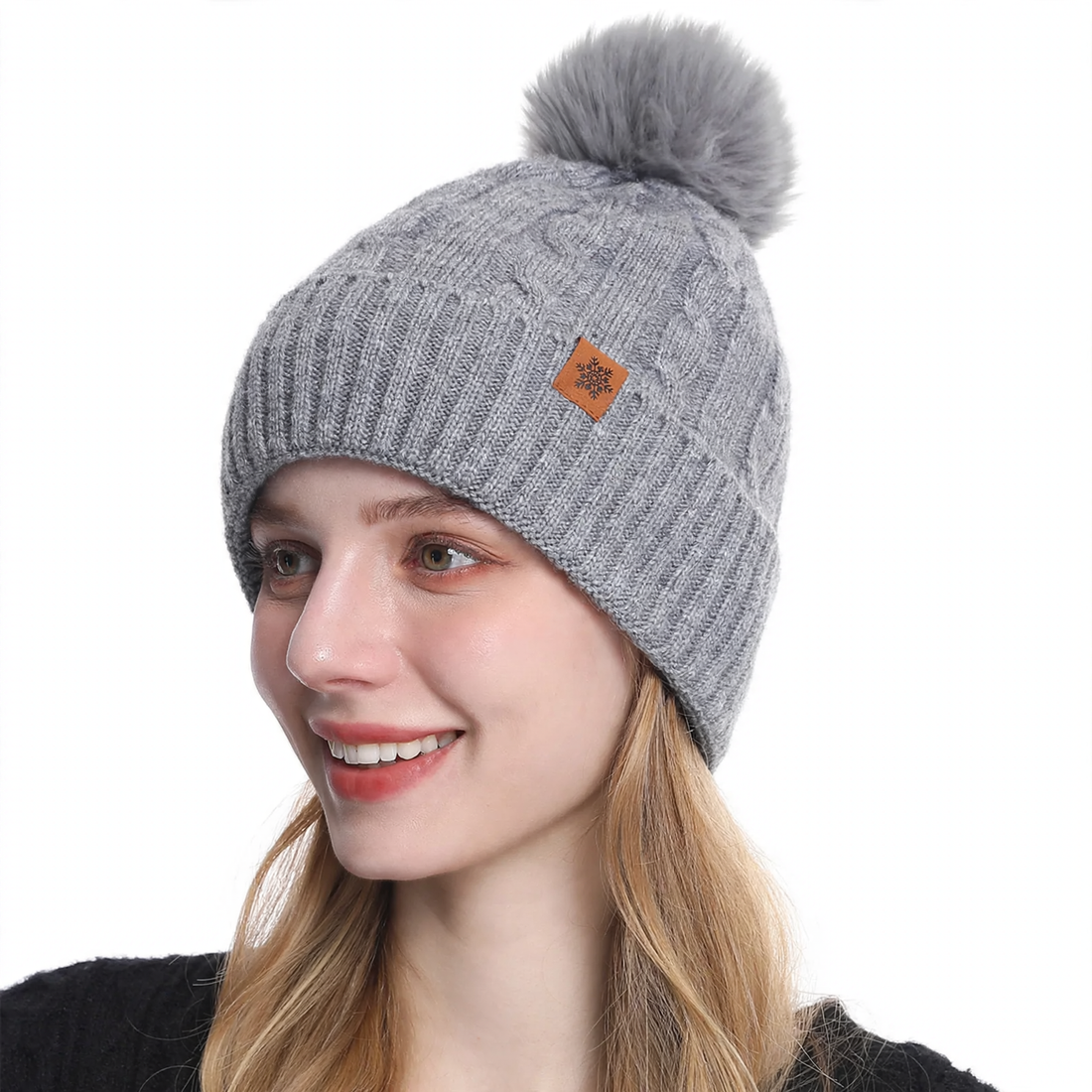 Winter-Set aus Strickmütze, Schal und Handschuhen