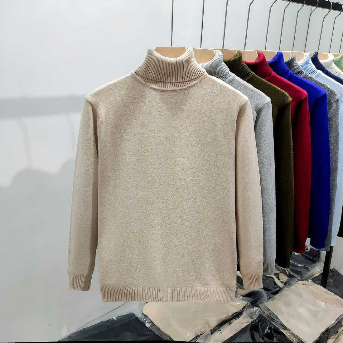 Herren-Strickpullover mit hohem Kragen, warm und lässig