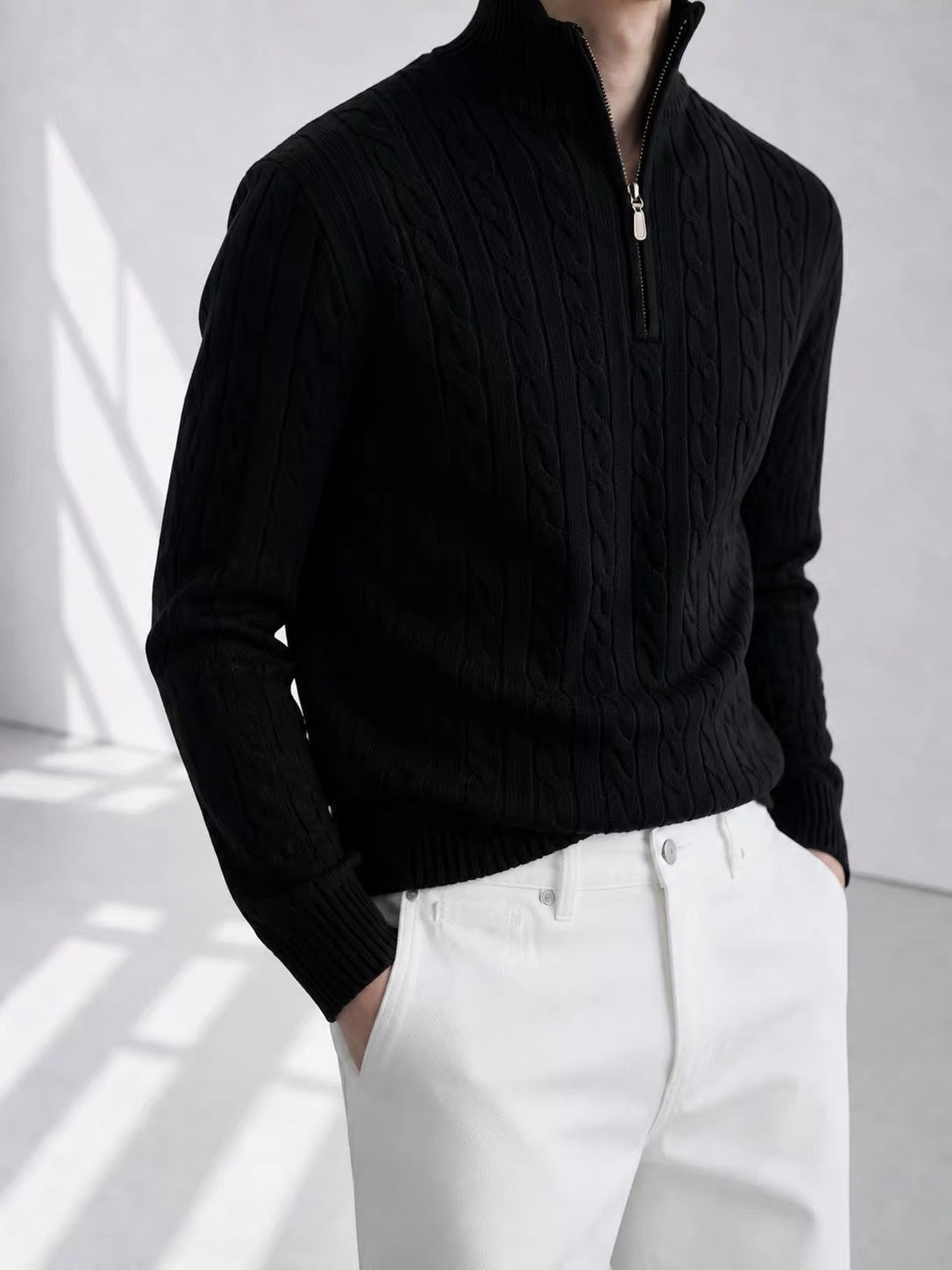 Herren-Strickpullover, Stehkragen mit Reißverschluss, Zopfmuster