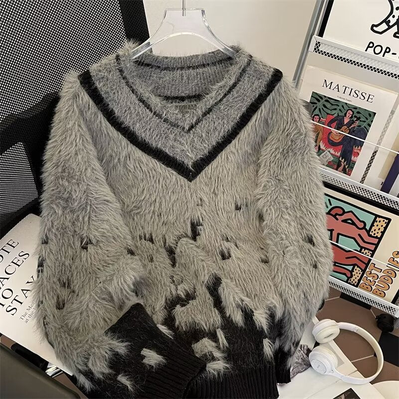 V-Ausschnitt Pullover im Vintage-Stil mit Farbverlauf