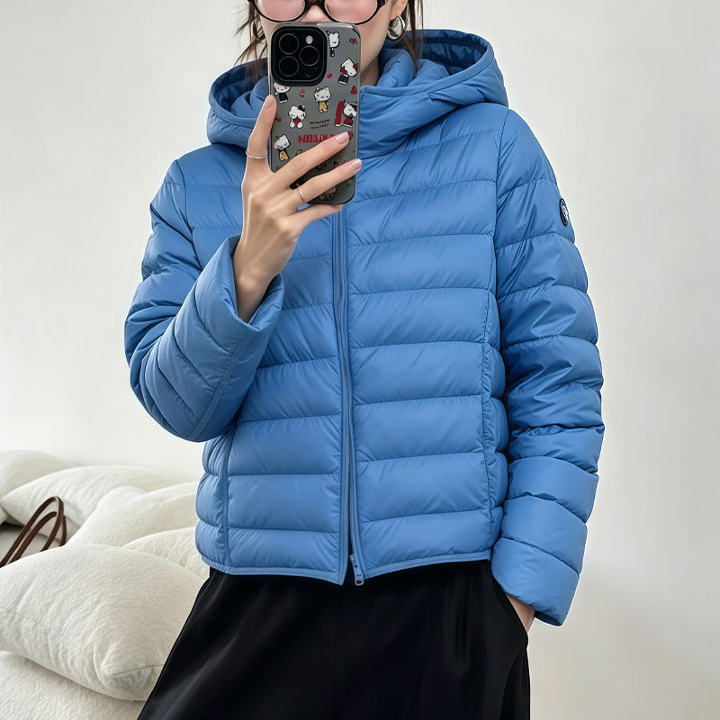 Leichte Daunenjacke mit Kapuze, 90% Entendaunen