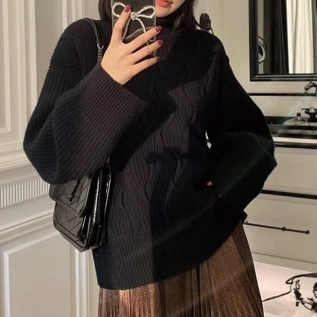 Gefütterter Strickpullover mit Rollkragen