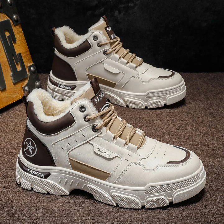 Gefütterte Herren-Winterstiefel im Arbeitsstiefel-Stil