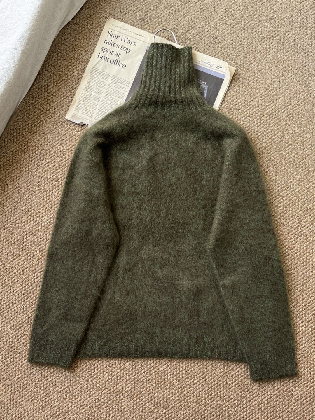 Damen-Rollkragenpullover aus 100% Schafwolle, locker