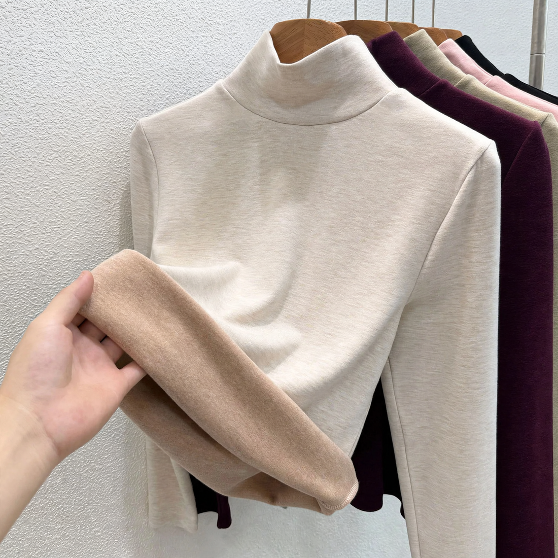 Wollmischung-Rollkragenpullover mit Thermofutter