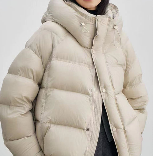 Kurze Damen-Daunenjacke mit Entendaunenfüllung
